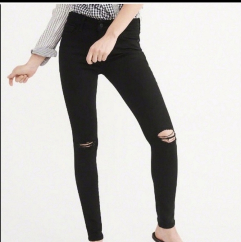 Abercrombie and Fitch Black Harper Skinny Jeans Size 6